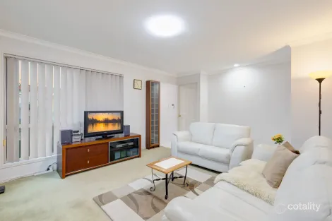 Property photo of 17 Pinedale Crescent Parkinson QLD 4115