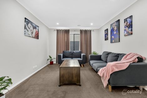 Property photo of 16 Tangor Rise Tarneit VIC 3029