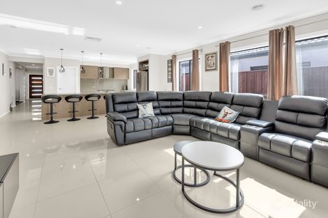 Property photo of 16 Tangor Rise Tarneit VIC 3029