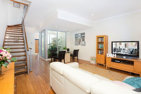 55 Crown St, St Peters, NSW 2044