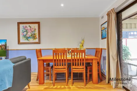 Property photo of 32 Wilkinson Street Hoppers Crossing VIC 3029