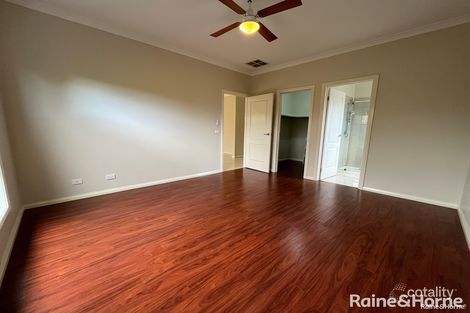 Property photo of 12 Pinnacle Way Fraser Rise VIC 3336