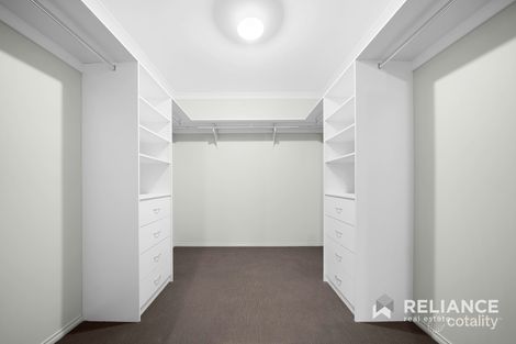 Property photo of 25 Vantage Place Truganina VIC 3029