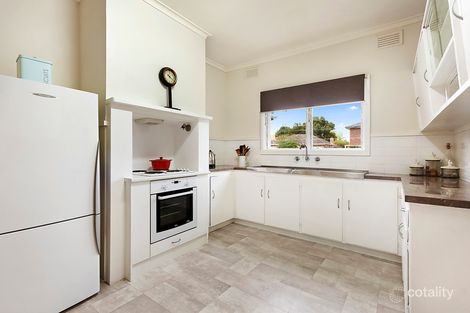 Property photo of 11 Tara Avenue Blackburn VIC 3130