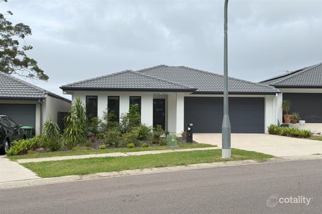 Property photo of 32 Van Stappen Road Wadalba NSW 2259