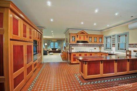 Property photo of 42 Reed Crescent Taylors Lakes VIC 3038