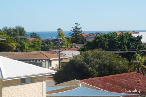 5/6 Ozone Pde, Trigg, WA 6029