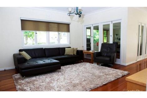 Property photo of 32 Central Avenue Sherwood QLD 4075