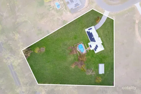 Property photo of 10 Bottlebrush Crescent Rifle Range QLD 4311