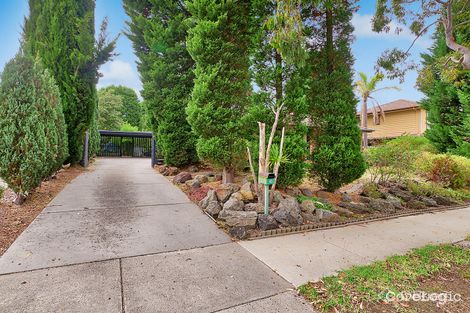 Property photo of 16 Hartington Drive Wantirna VIC 3152