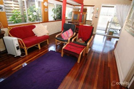 35 Sixth Ave, Palm Beach, QLD 4221