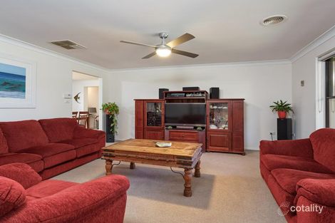 Property photo of 11 Balmoral Crescent Lake Albert NSW 2650