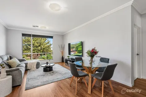 Property photo of 2A The Oaks Parade Aberfoyle Park SA 5159