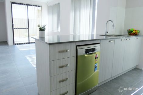 Property photo of 18 Canopy Circuit Forrestfield WA 6058