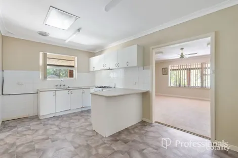 271 Lesmurdie Rd, Lesmurdie, WA 6076