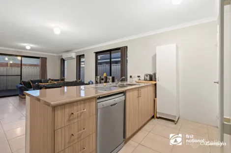 Property photo of 3/102 Westfield Road Kelmscott WA 6111
