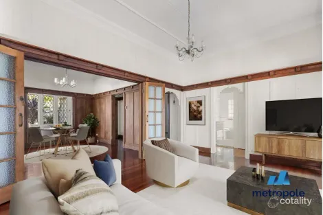 65 Highlands St, Wavell Heights, QLD 4012