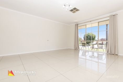 Property photo of 7 Kimba Drive Glenfield Park NSW 2650
