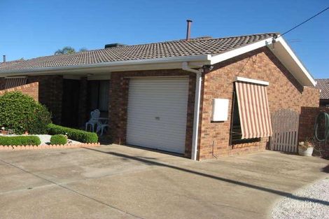 1/8 Brent Ct, Lavington, NSW 2641