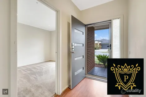 Property photo of 3 Black Wattle Way Cranbourne VIC 3977