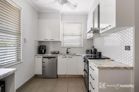 Property photo of 39 Elm Street Wodonga VIC 3690