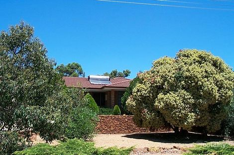 1 Finlay Ct, Lesmurdie, WA 6076