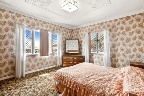 Property photo of 254 Bridge Street Newtown QLD 4350