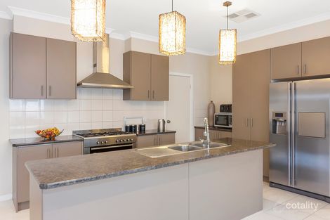 Property photo of 3 Kumara Circuit South Morang VIC 3752