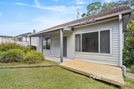 28 Cochrane St, West Wollongong, NSW 2500