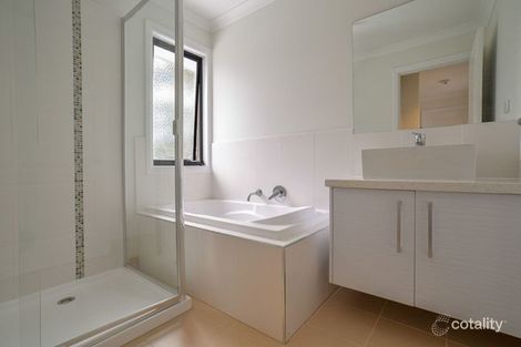 Property photo of 2/62 Kevin Avenue Ferntree Gully VIC 3156