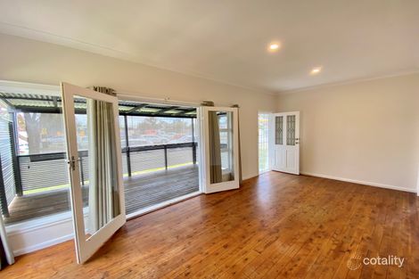 Property photo of 23 Hume Boulevard Killarney Vale NSW 2261