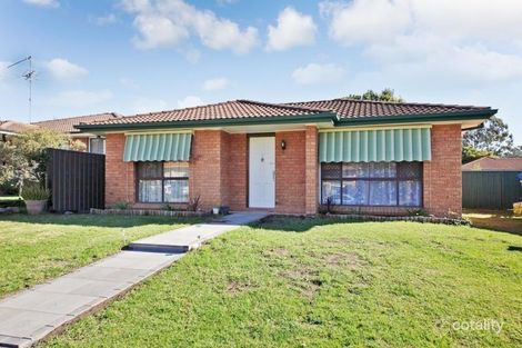 Property photo of 31 Cuscus Place St Helens Park NSW 2560