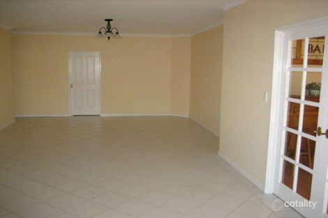 Property photo of 16 St Ettiene Gardens Port Kennedy WA 6172