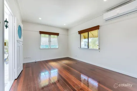 Property photo of 82 Barton Road Hawthorne QLD 4171