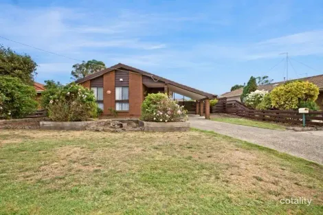 1004 Grevillea Rd, Wendouree, VIC 3355