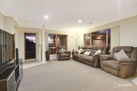 Property photo of 8 Hobday Place Dunlop ACT 2615