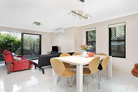 Property photo of 2/32 Fleming Road Herston QLD 4006