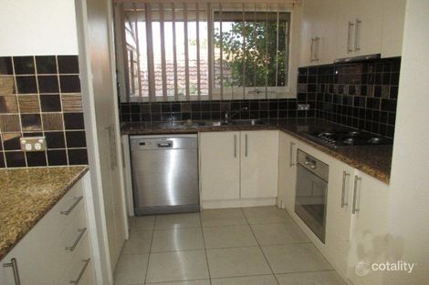 Property photo of 13 Rearden Close Endeavour Hills VIC 3802