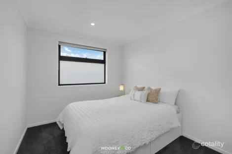 Property photo of 83 Ramlegh Boulevard Clyde North VIC 3978