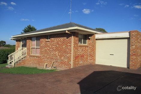 Property photo of 1/19 Temby Close Endeavour Hills VIC 3802