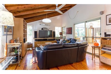 Property photo of 5 Mareela Street Coochiemudlo Island QLD 4184
