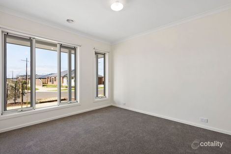 Property photo of 10 Lismore Street Armstrong Creek VIC 3217