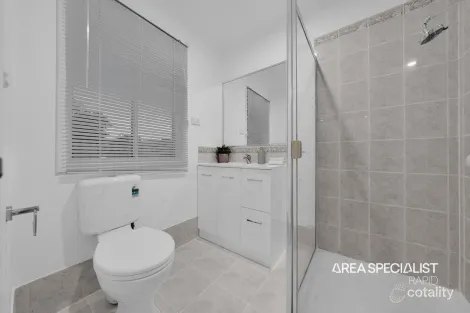 Property photo of 2 Macleod Way Lynbrook VIC 3975