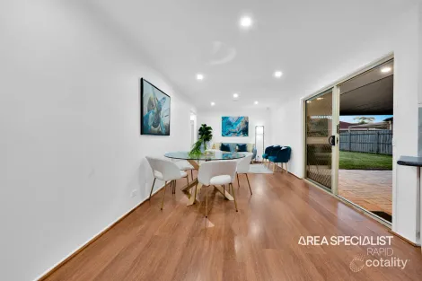 Property photo of 2 Macleod Way Lynbrook VIC 3975