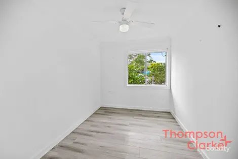 Property photo of 2 Finney Close Rutherford NSW 2320