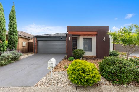 17 Naomi St, Pakenham, VIC 3810