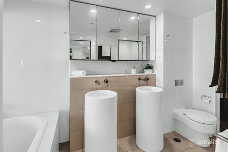 Property photo of 1406/1 Oracle Boulevard Broadbeach QLD 4218