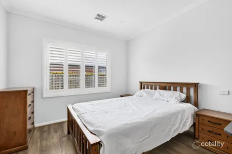 Property photo of 51 Compass Way Mount Duneed VIC 3217