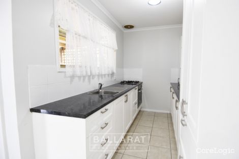 Property photo of 14 Cypress Avenue Wendouree VIC 3355