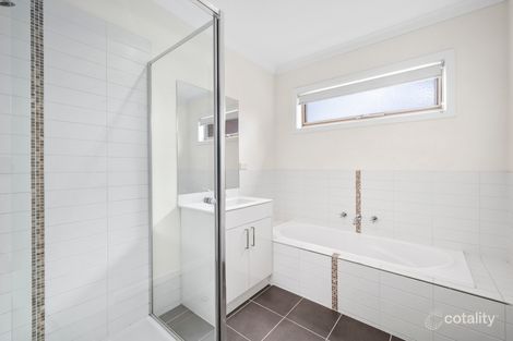 Property photo of 2/5 Emilija Court Marshall VIC 3216